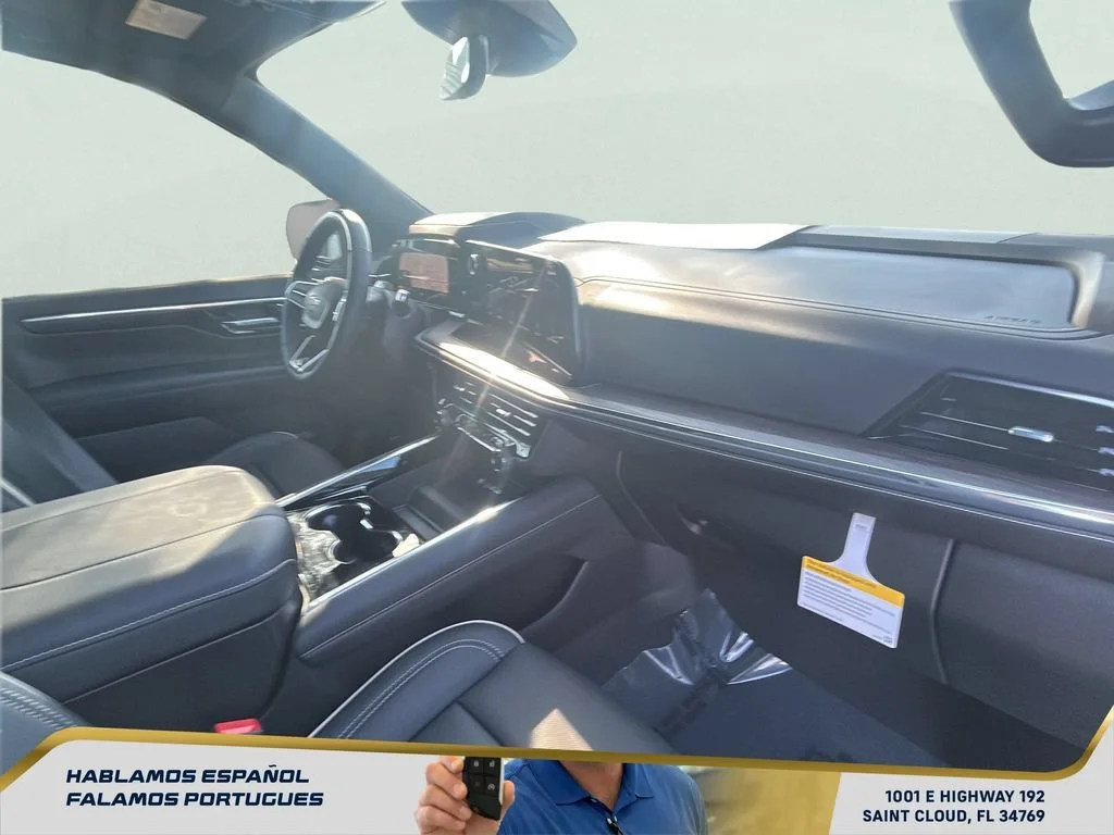 2026 Chevrolet Suburban Premier - Photo 23