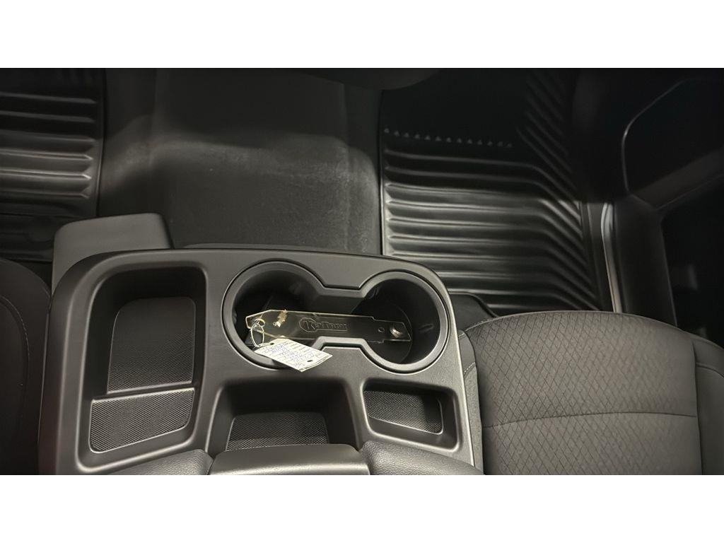 Used 2025 Summit White Chevrolet LT image 27