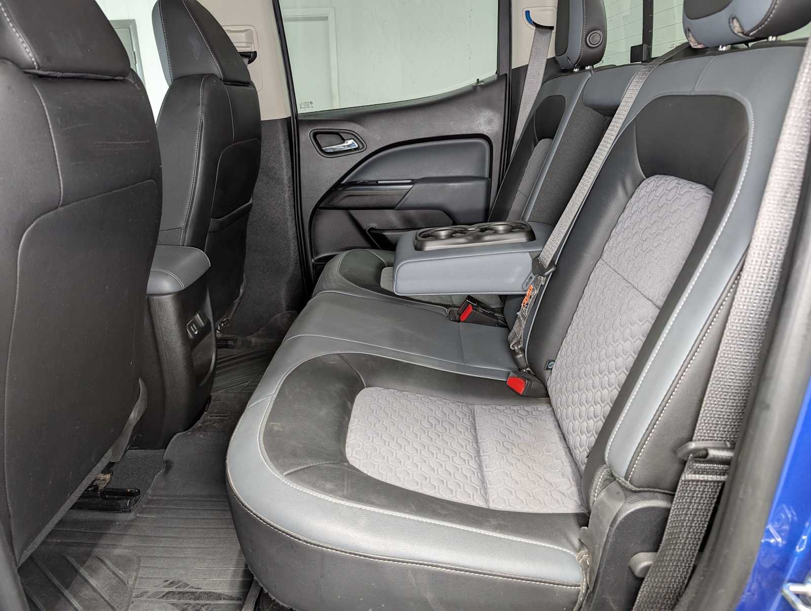 Used 2019 Kinetic Blue Metallic Chevrolet 4WD Z71 image 22