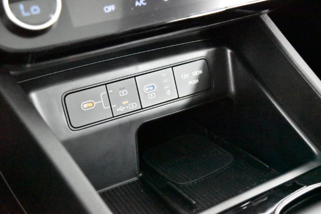 New 2026 White Hyundai SEL Premium AWD image 23