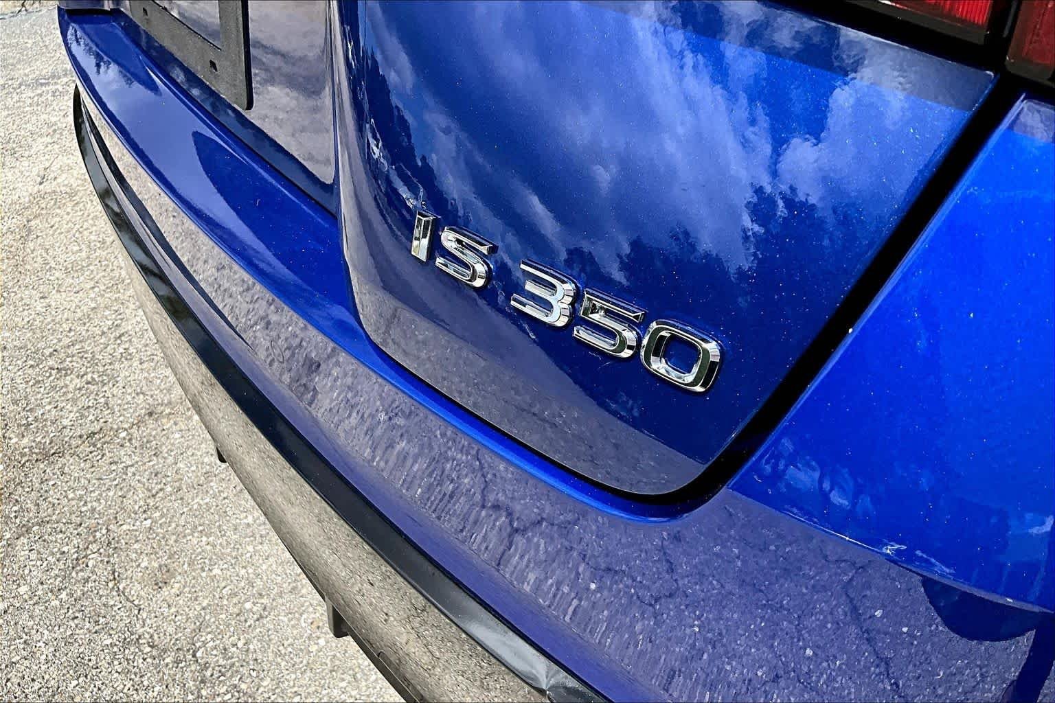 Certified Used 2021 Ultrasonic Blue Mica 2.0 Lexus F SPORT image 10