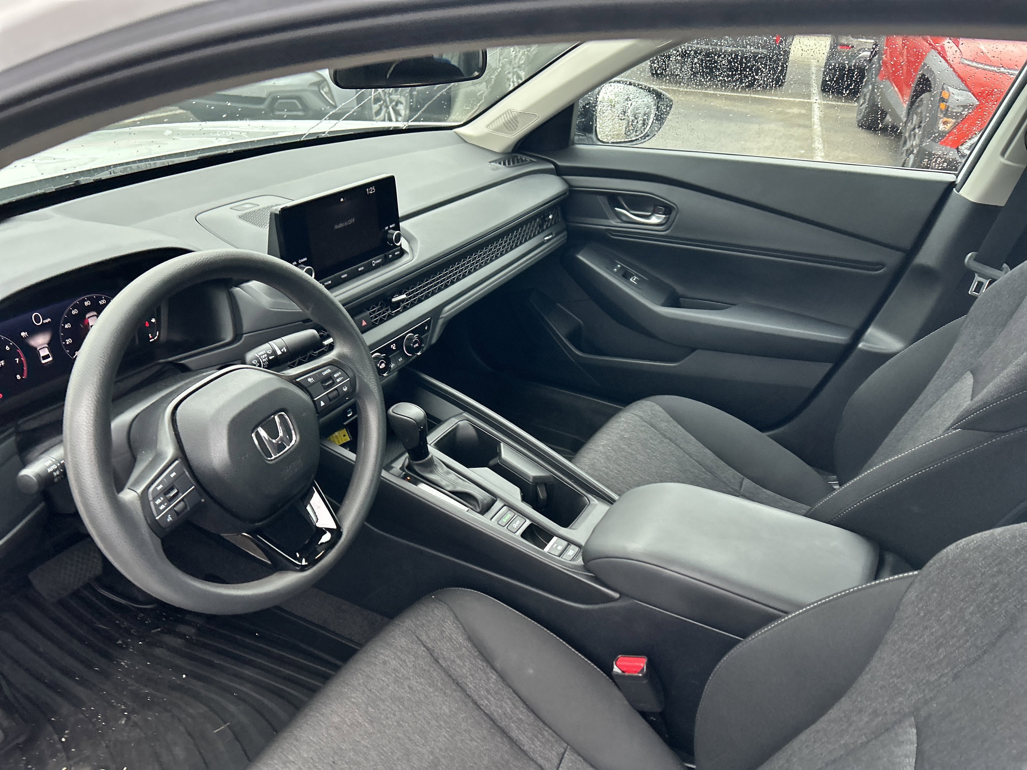 2025 Honda Accord SE - Photo 37