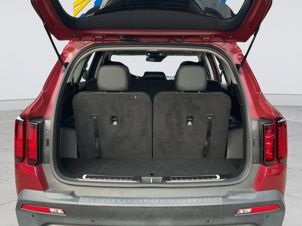 Used 2023 Red Kia X-Line S image 30