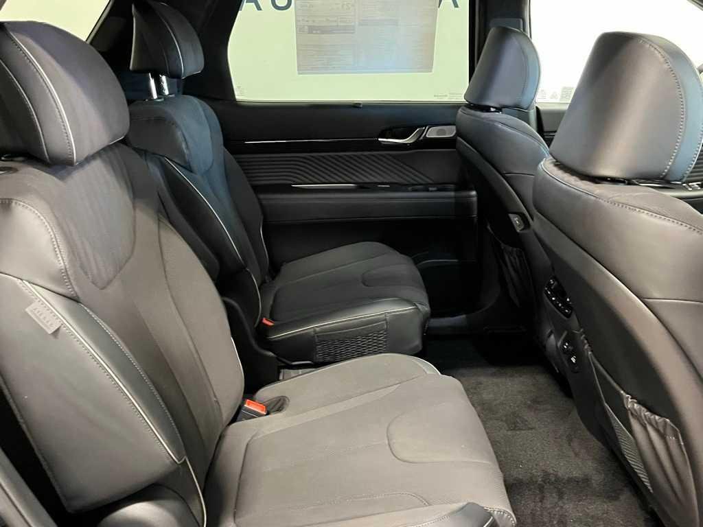 New 2025 Abyss Black Pearl Hyundai Calligraphy Night Edition AWD image 34