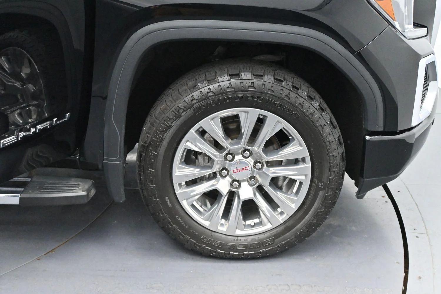 Used 2021 Onyx Black GMC Denali image 35