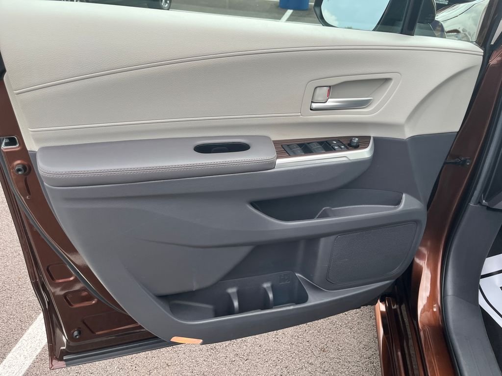 Used 2024 Brown Toyota XLE image 11
