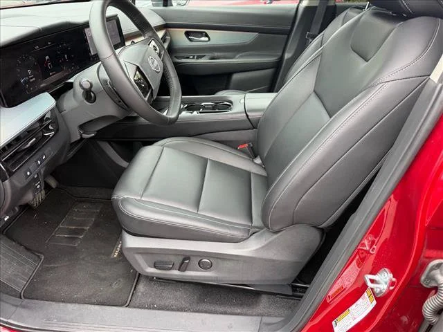 Used 2025 Red Nissan SL image 22