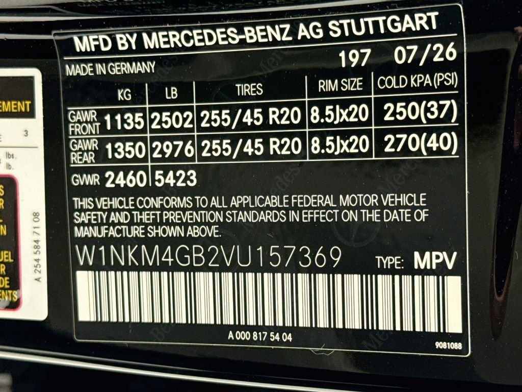 New 2027 Obsidian Black Metallic Mercedes-Benz GLC 300 image 34
