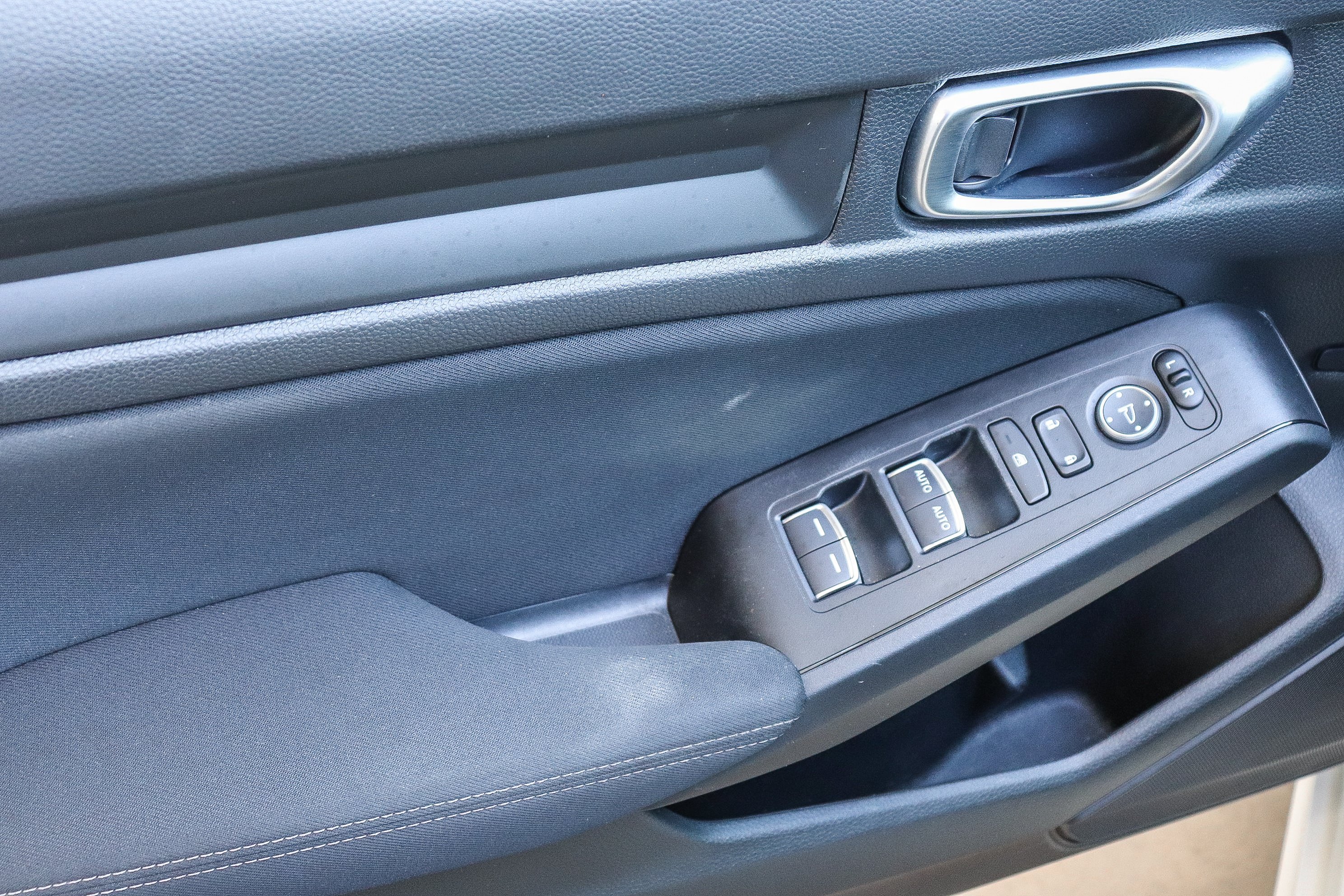 2024 Honda Civic Sport - Photo 23