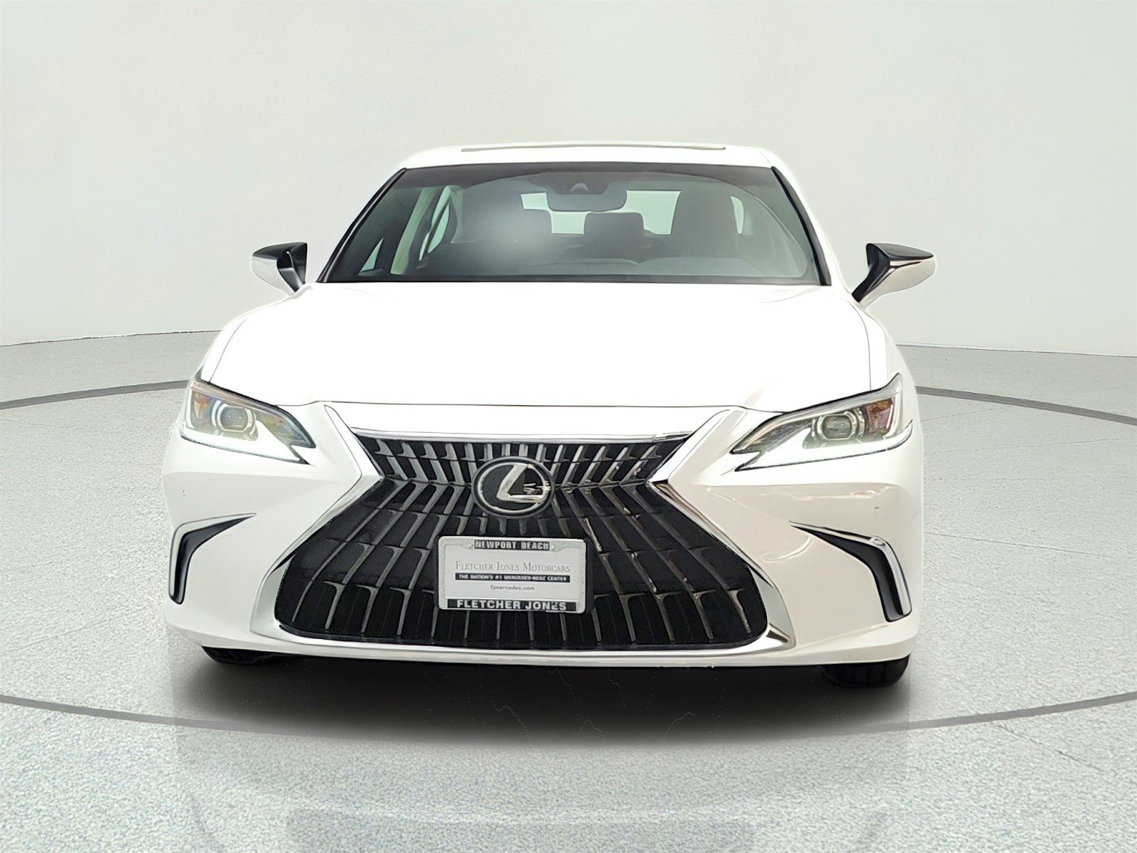 Used 2024 Eminent White Pearl Lexus ES 350 FWD image 2