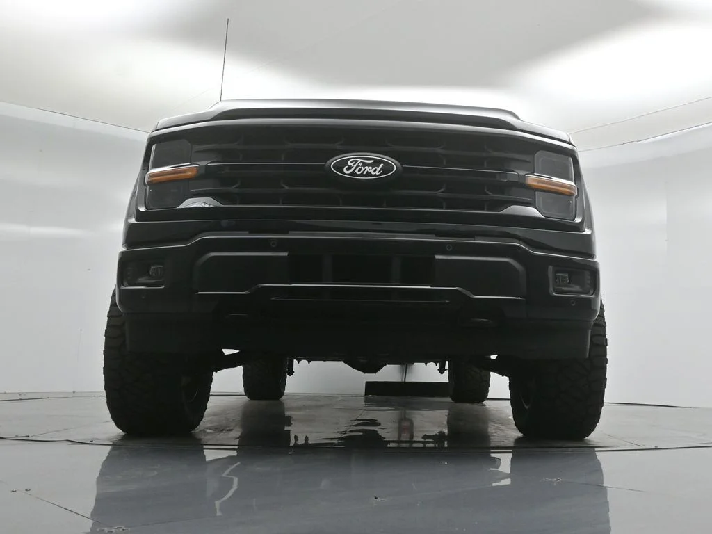 New 2026 Agate Black Metallic Ford XLT image 38
