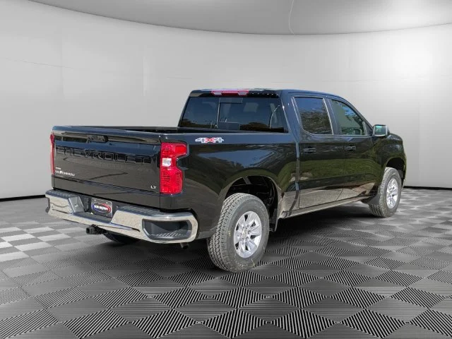New 2026 Black Chevrolet LT image 5
