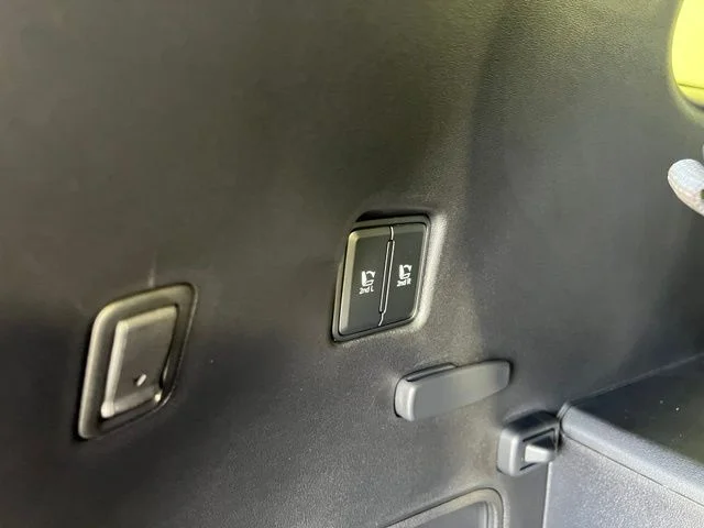 New 2027 White Kia EX image 35