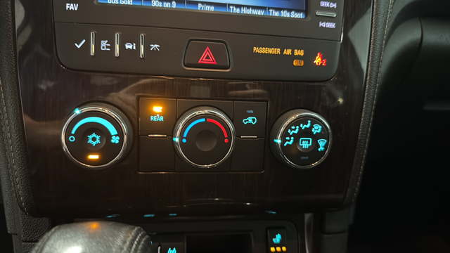 Used 2017 Mosaic Black Metallic Chevrolet LT image 18