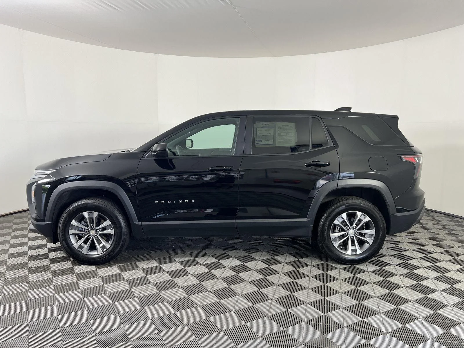 Used 2026 Mosaic Black Metallic Chevrolet AWD LT image 26