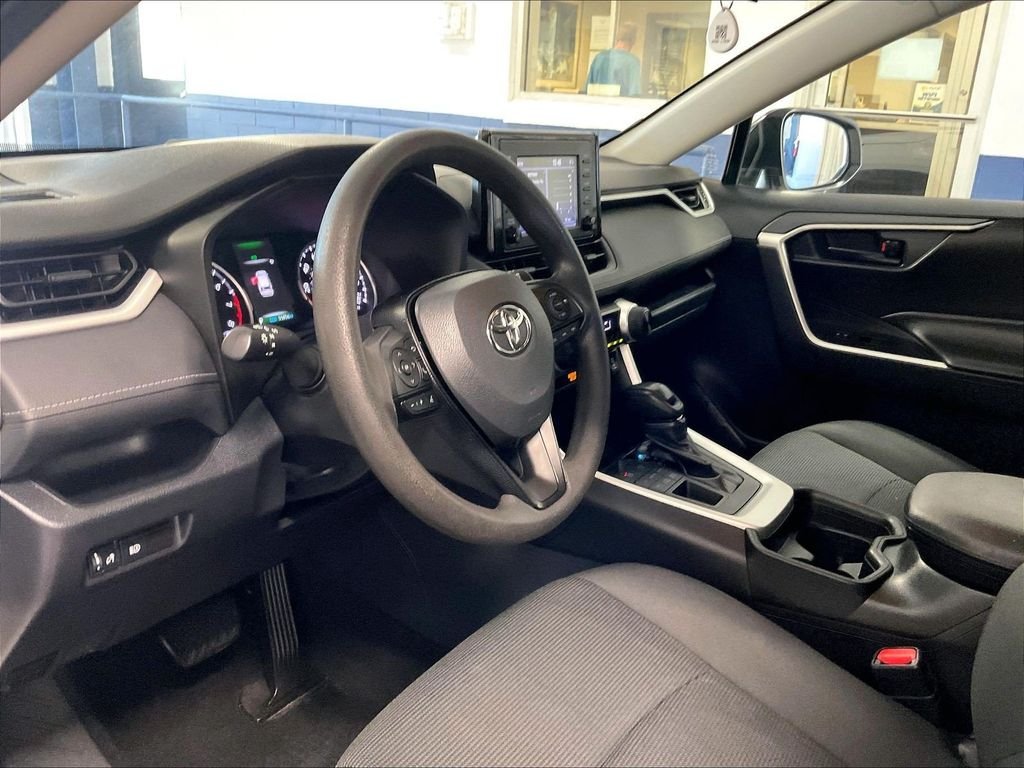 Used 2019 White Toyota LE image 7