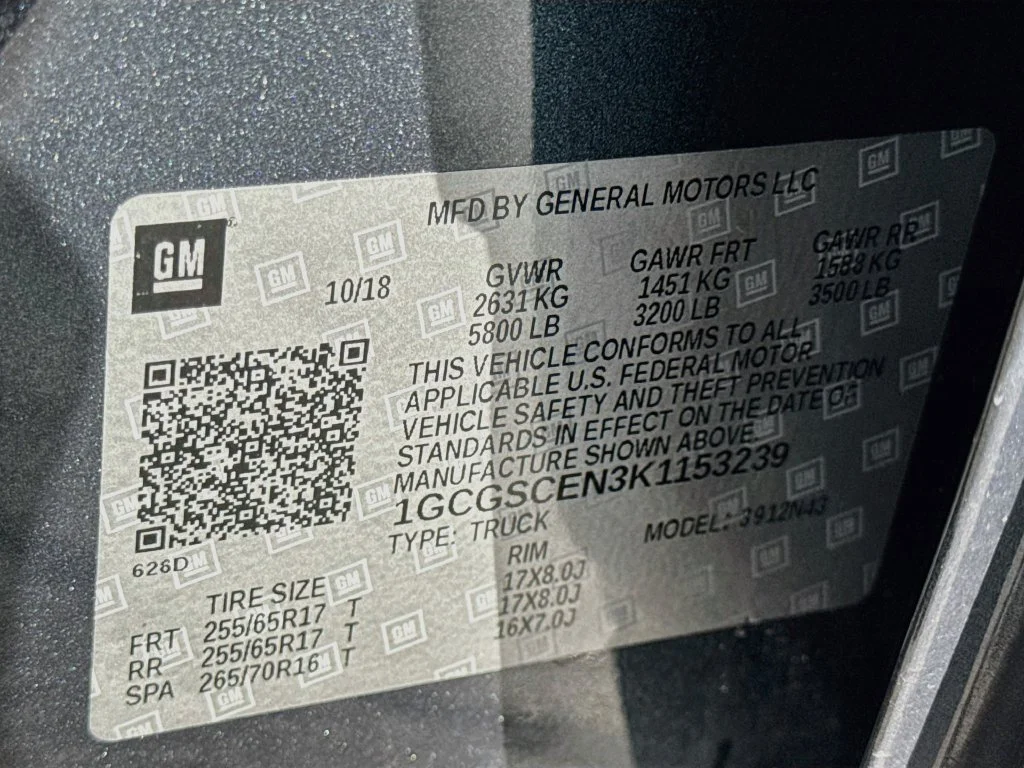 Used 2019 Gray Chevrolet LT image 37