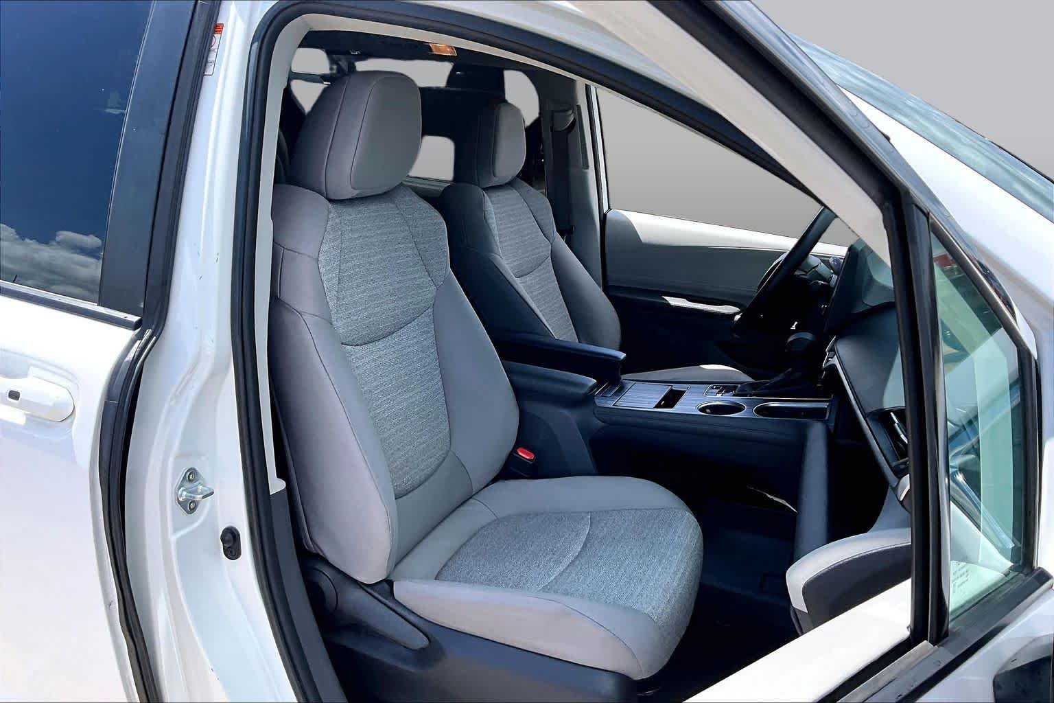 Used 2023 Ice Cap Toyota LE image 9