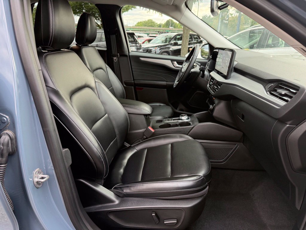 Used 2023 Blue Ford Platinum image 29