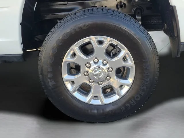 Used 2024 White Ram Laramie image 31