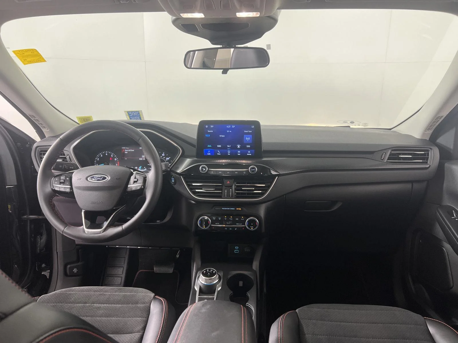 Used 2022 Agate Black Ford SEL image 3