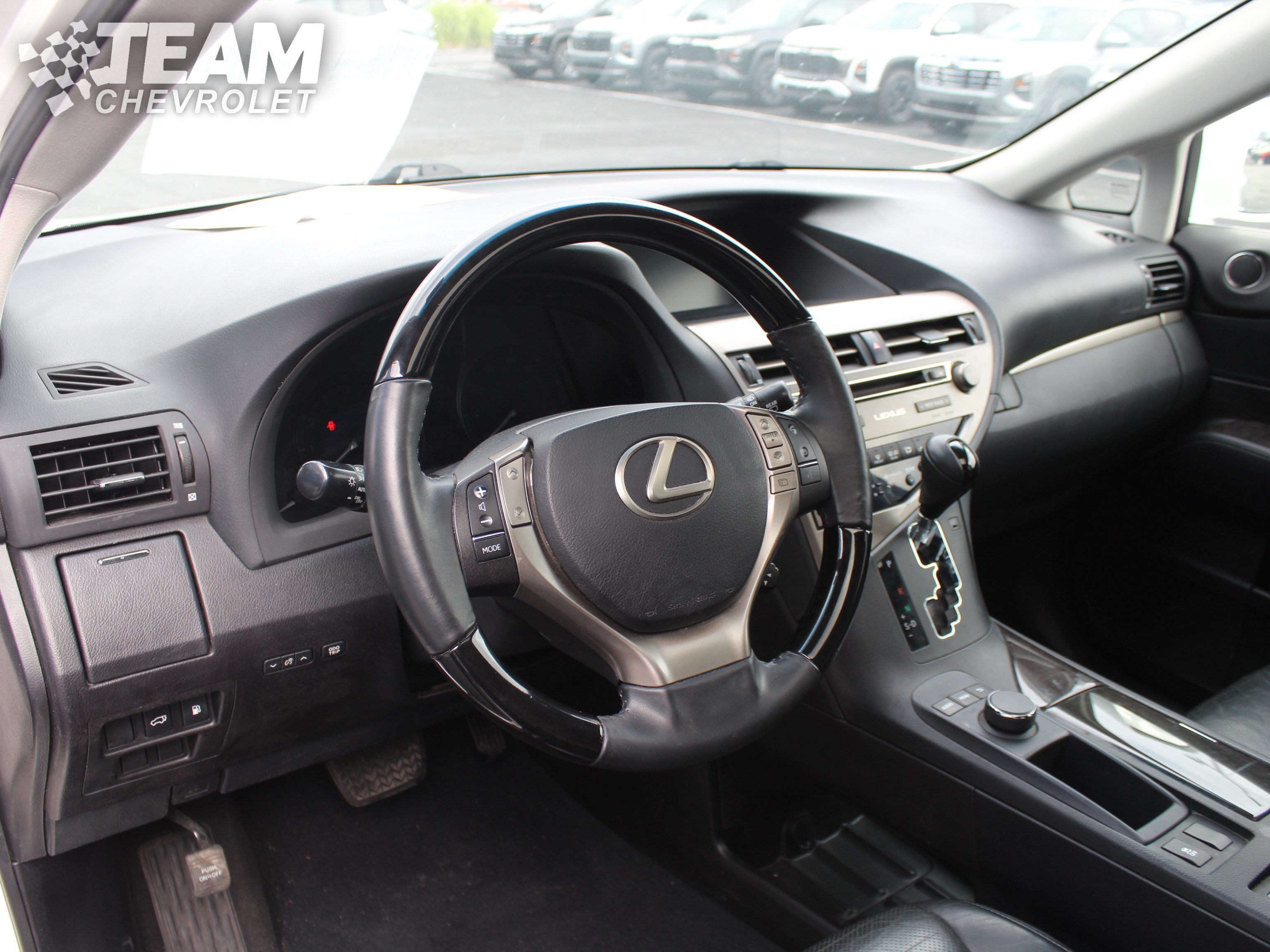 Used 2015 White Lexus  image 14