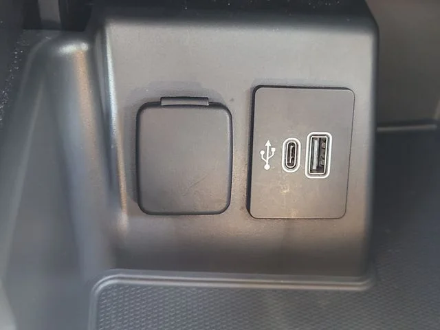 Used 2025 Silver Ford Active image 30
