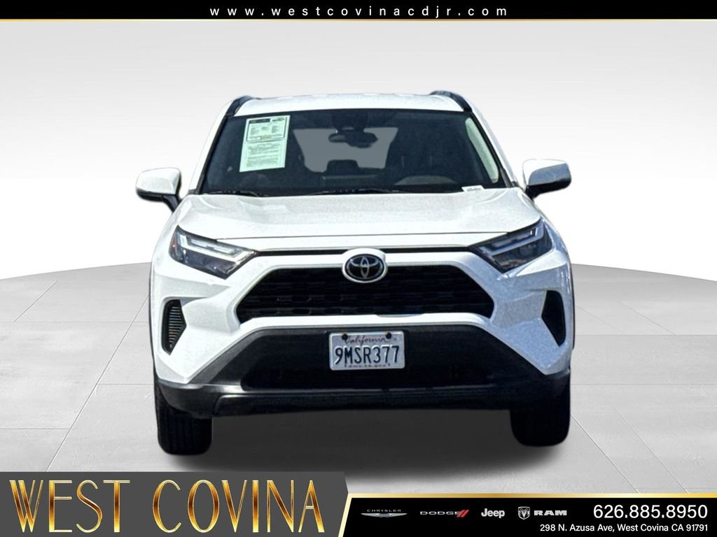 Used 2024 White Toyota XLE image 3