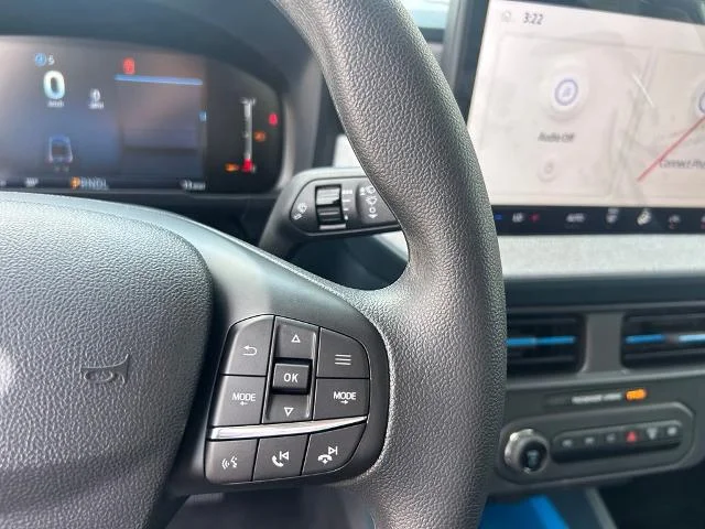 New 2026 Oxford White Ford XLT image 15