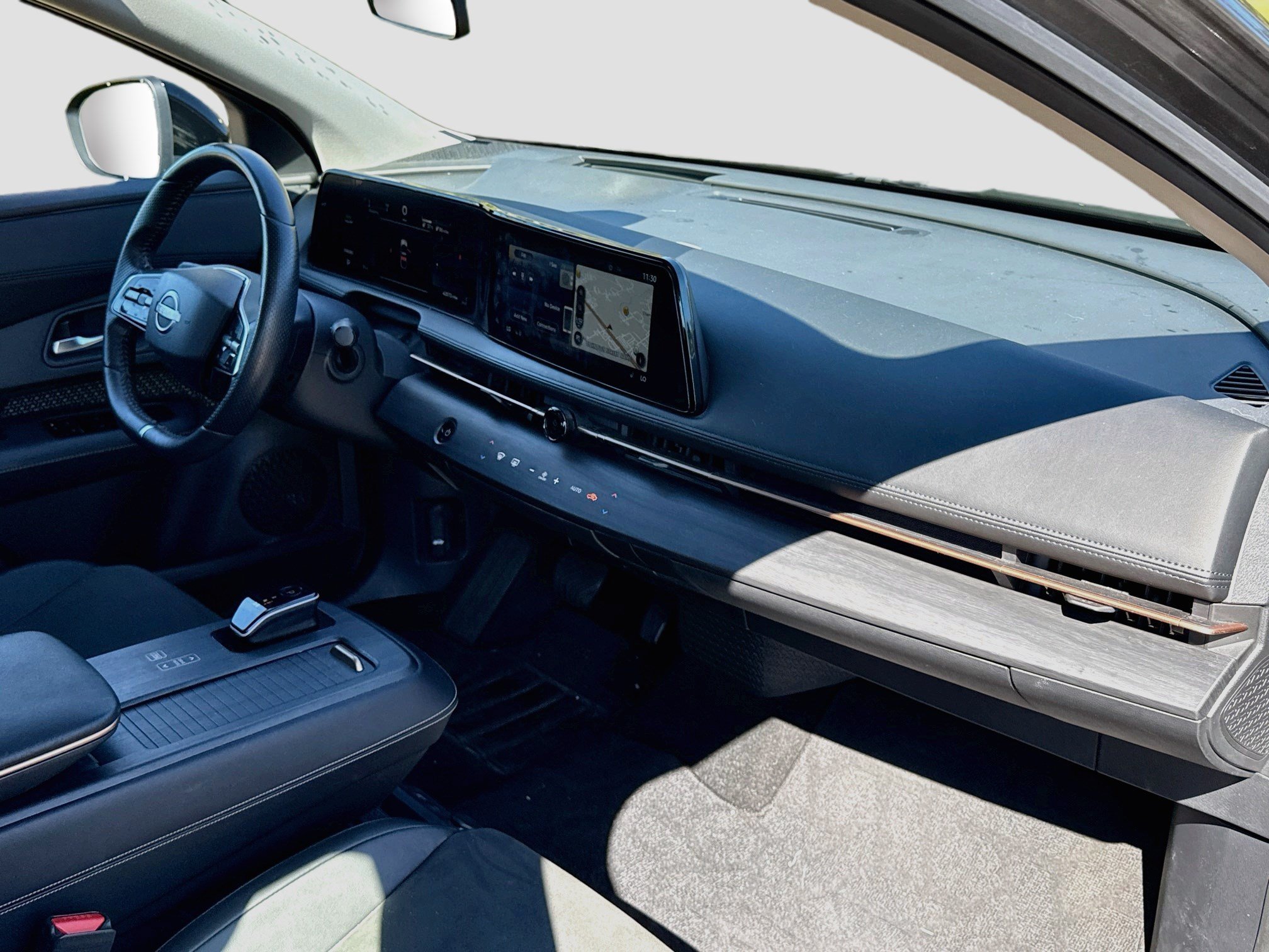 Used 2023 Gun Metallic Nissan ENGAGE image 28