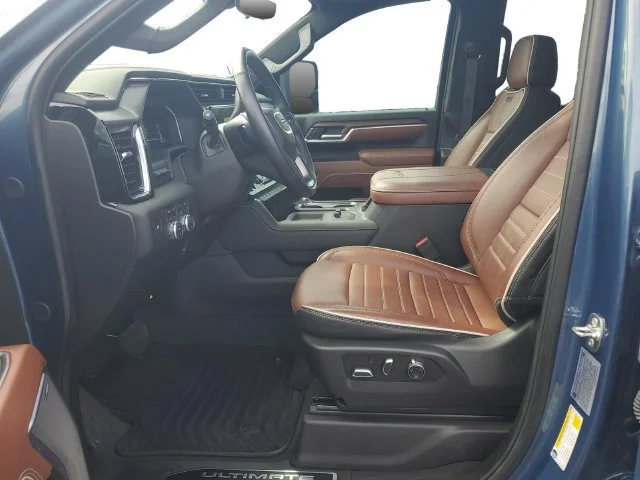 Used 2025 Downpour Metallic GMC Denali Ultimate image 9