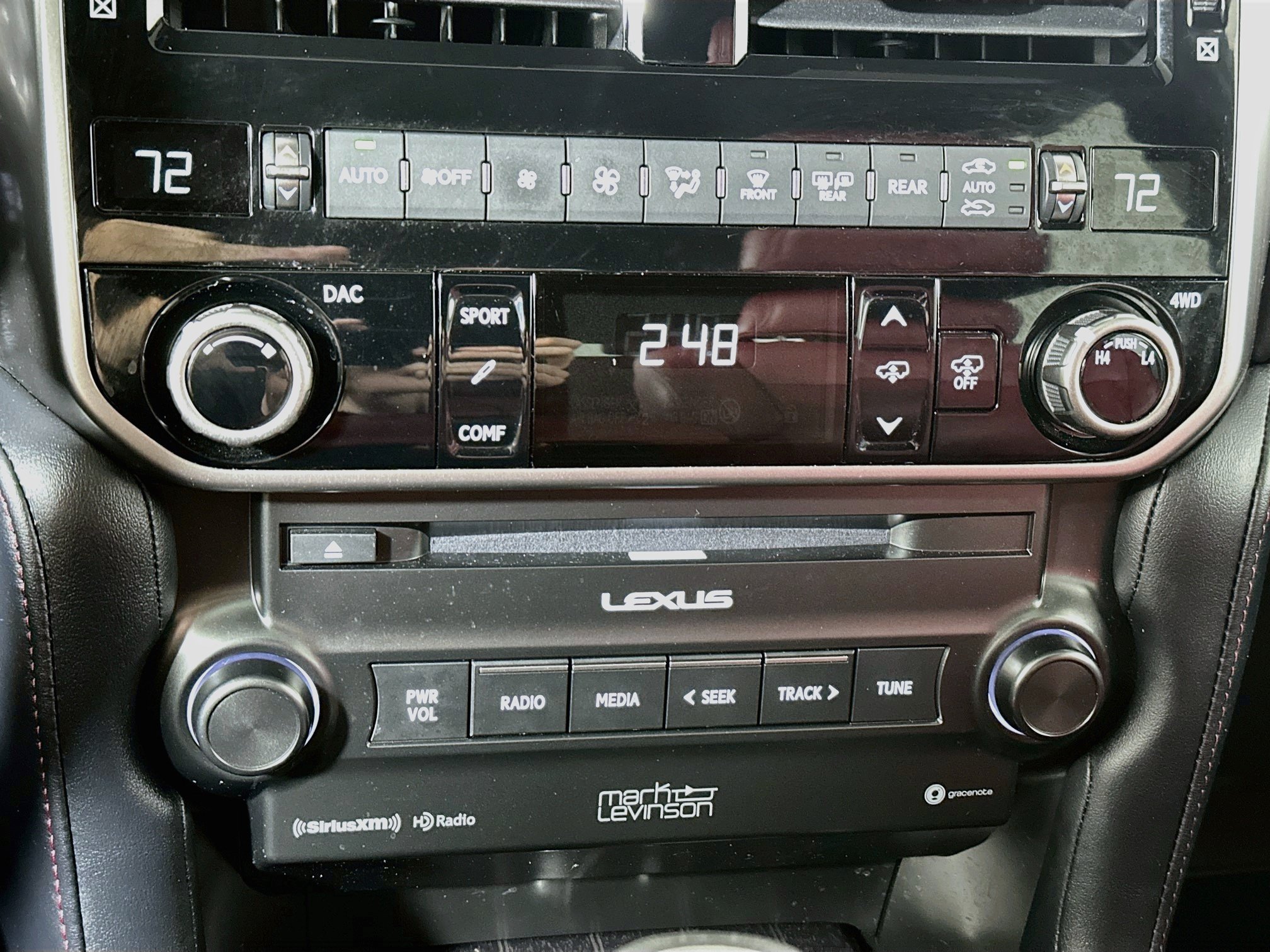Certified Used 2023 Onyx Black Lexus 460 Luxury image 16