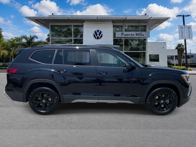New 2026 Black Volkswagen 2.0T Peak Edition image 3