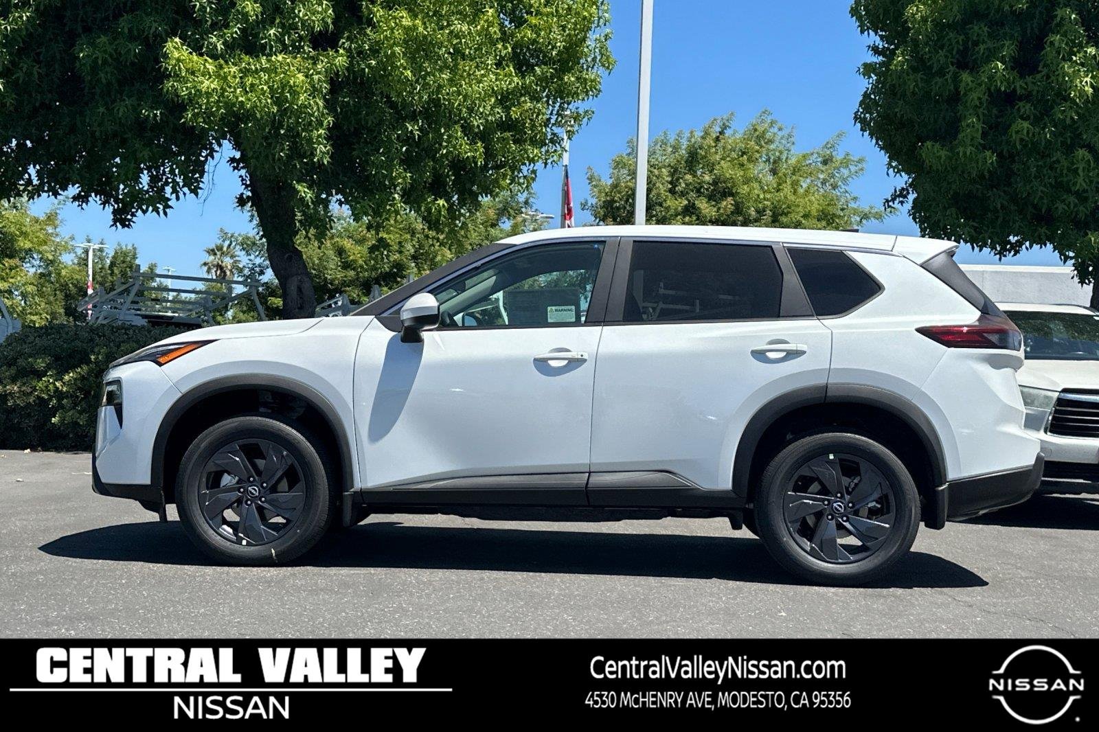 New 2026 Everest White Pearl Tricoat Nissan SV image 7