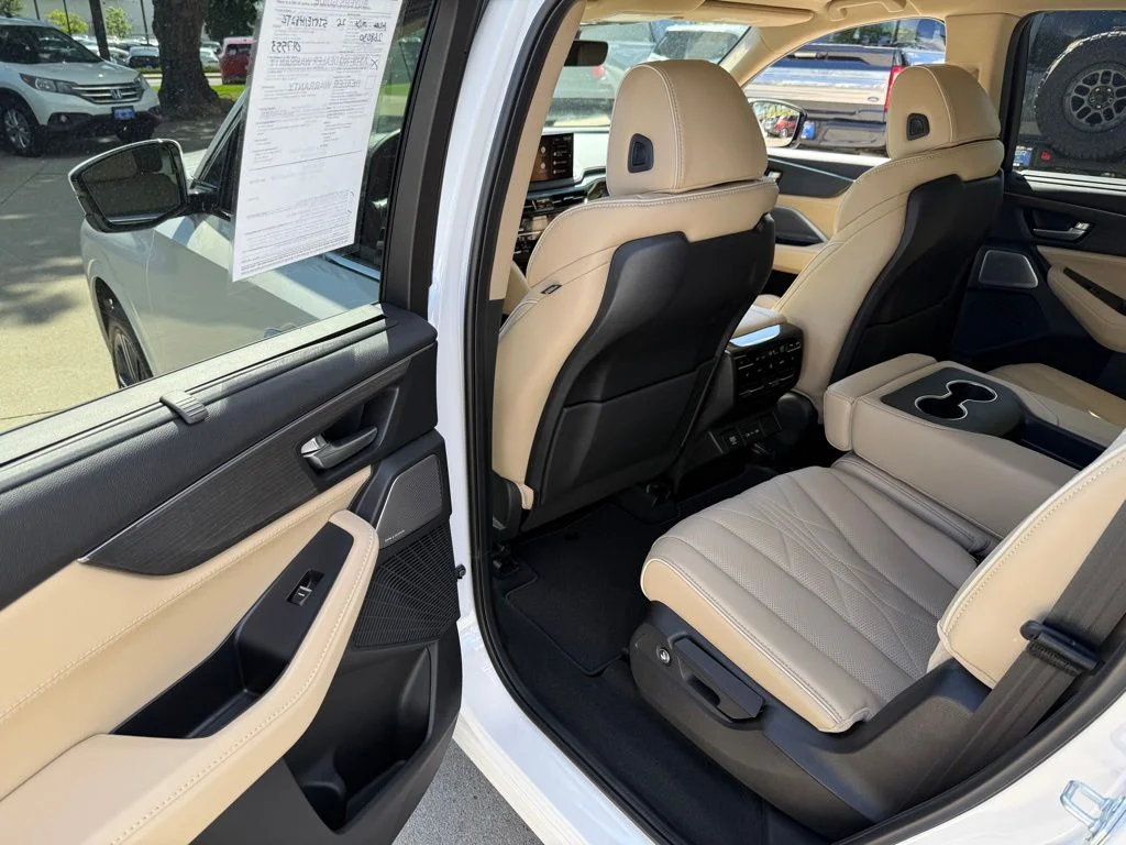 Certified Used 2026 Solar Silver Metallic Acura Advance Package image 14