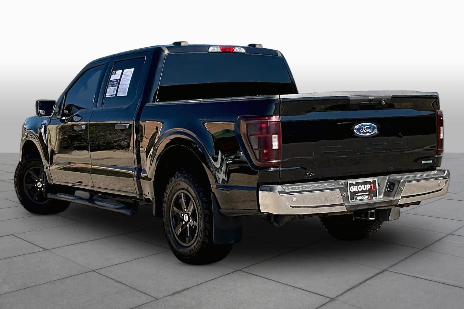 Used 2023 Agate Black Metallic Ford XLT image 23