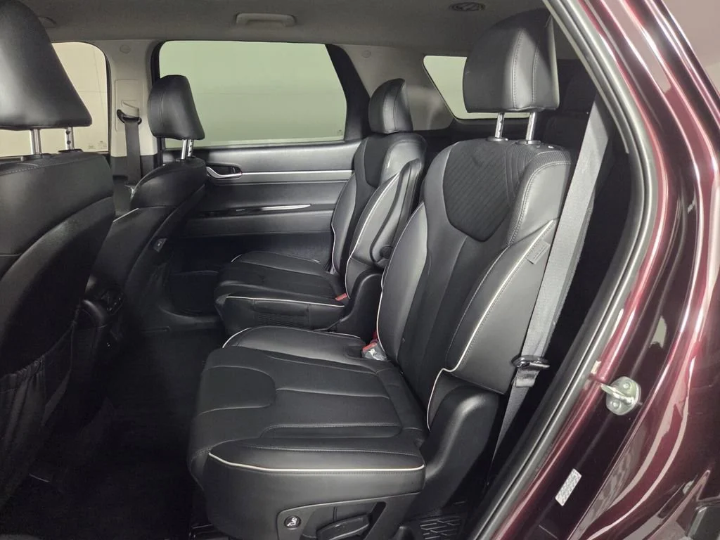 Used 2023 Sierra Burgundy Hyundai SEL image 24