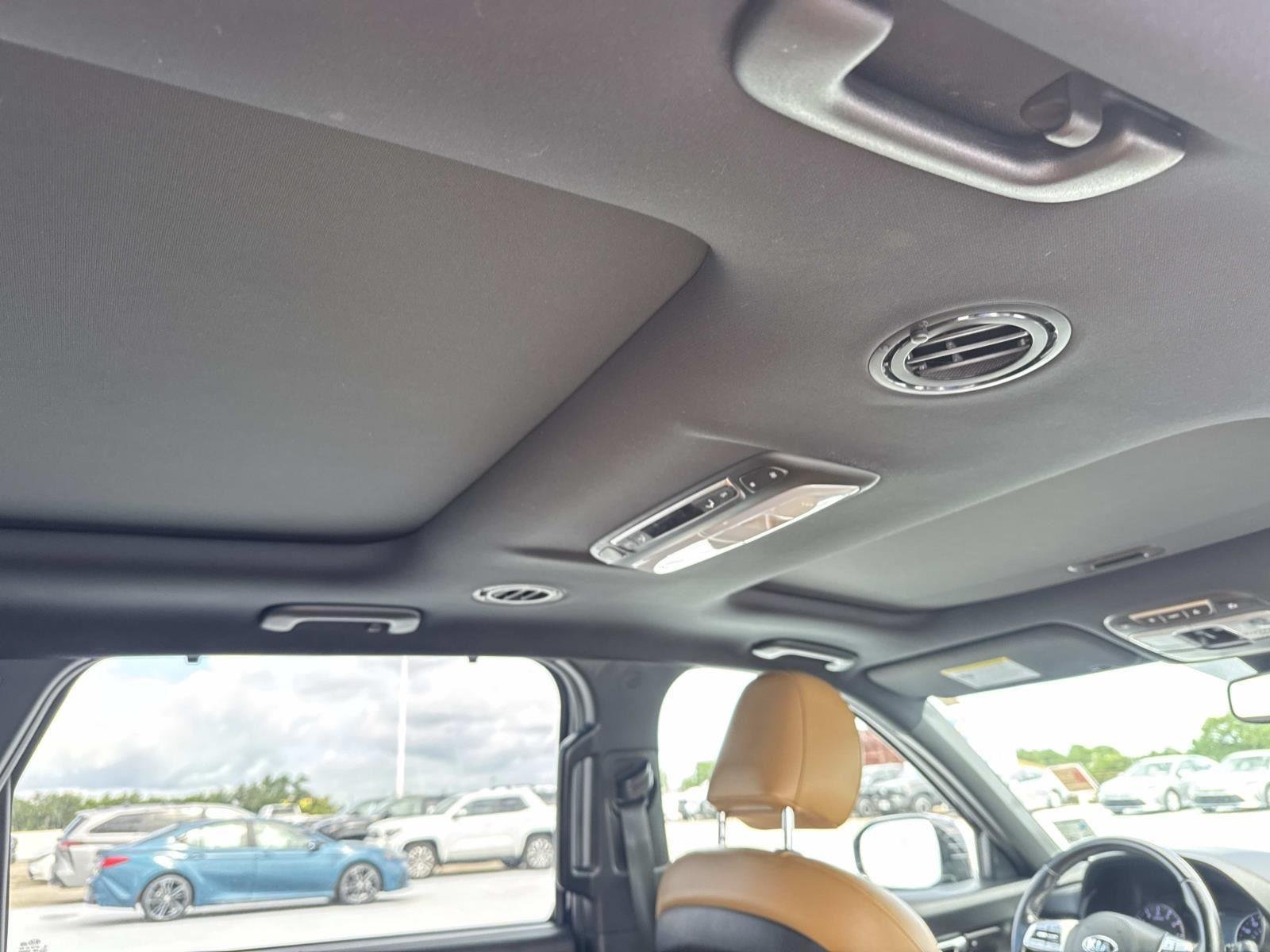 Used 2020 Ebony Black Kia SX image 10