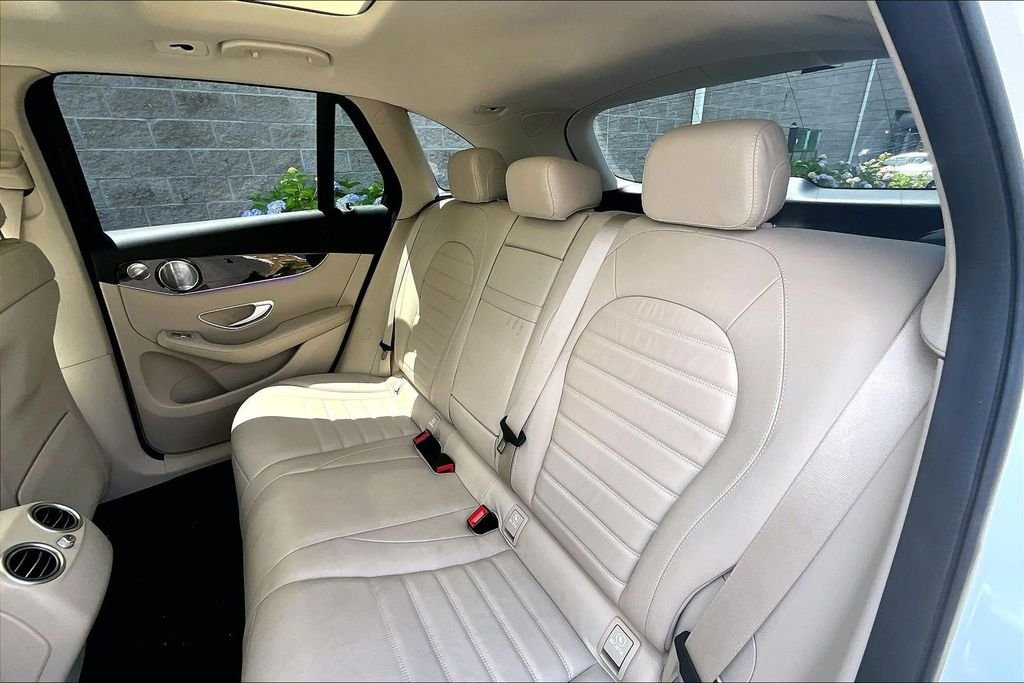 Certified Used 2021 White Mercedes-Benz GLC 300 image 28
