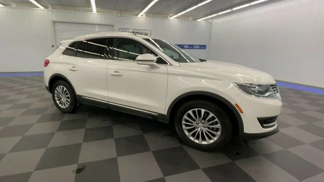 Used 2016 Lincoln MKX Select with VIN 2LMTJ8KR9GBL39482 for sale in Warren, PA