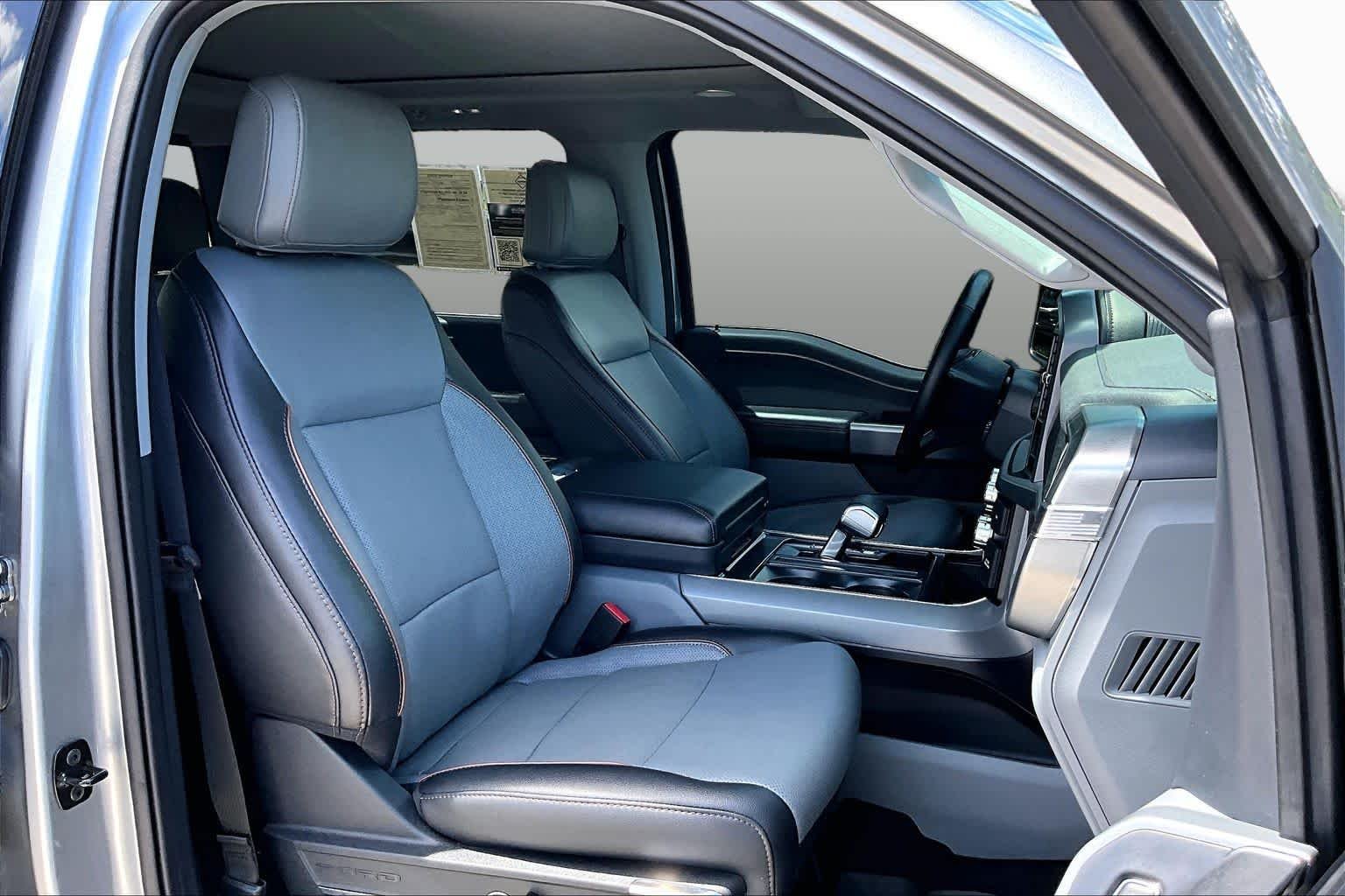 Used 2024 Iconic Silver Metallic Ford LARIAT image 9