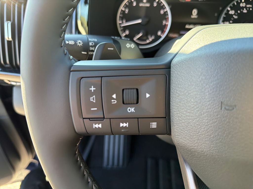 New 2026 Nissan Pathfinder SV 4D Sport Utility