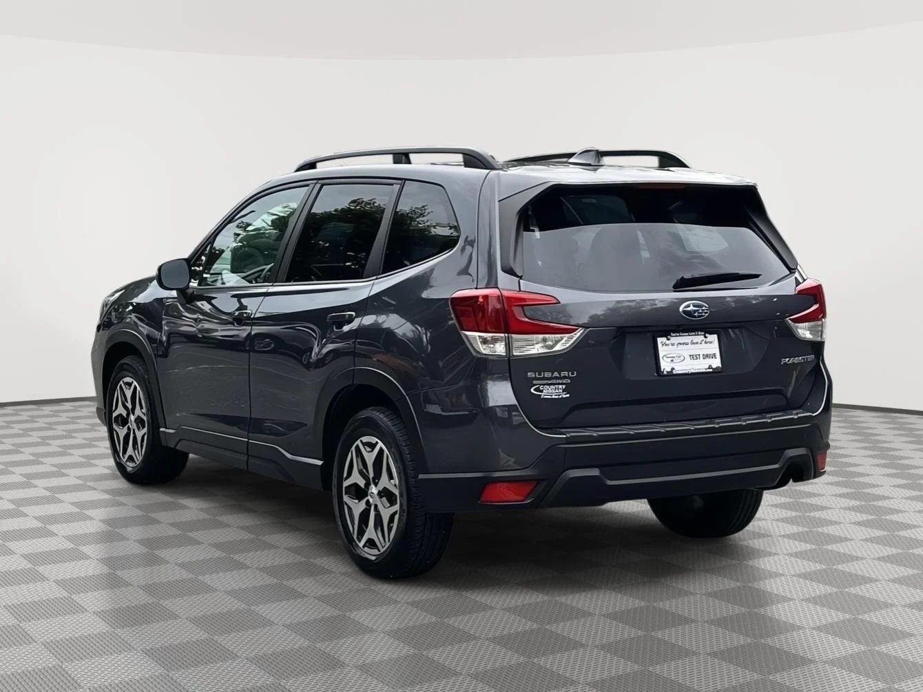Used 2021 Magnetite Gray Metallic Subaru Premium image 7