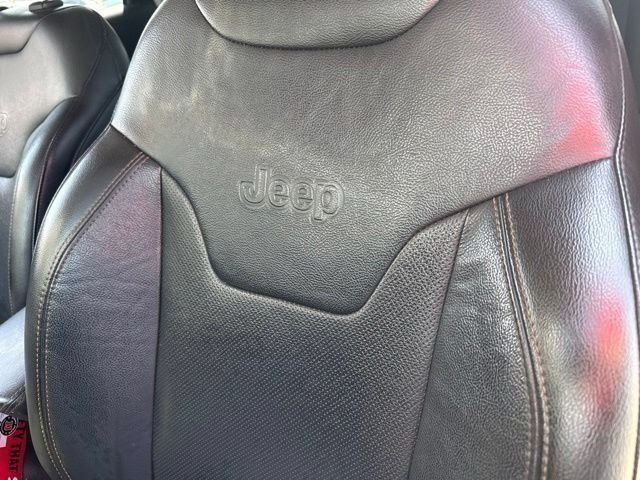Used 2021 Silver Jeep Limited image 8