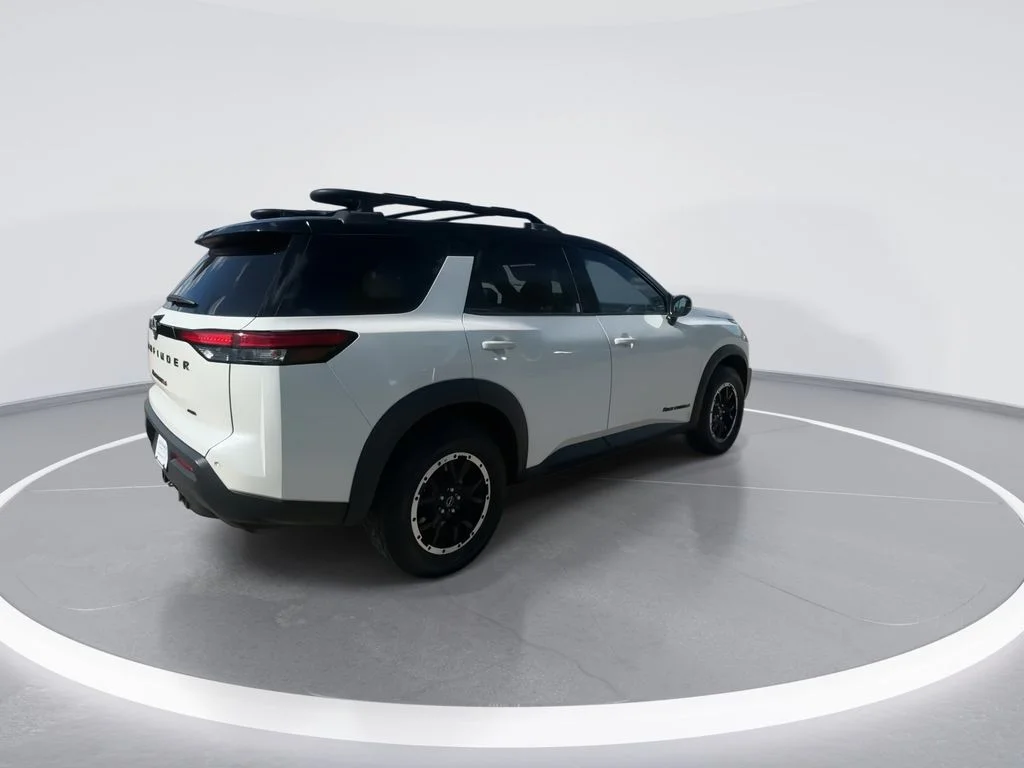Used 2023 White Nissan Rock Creek image 8