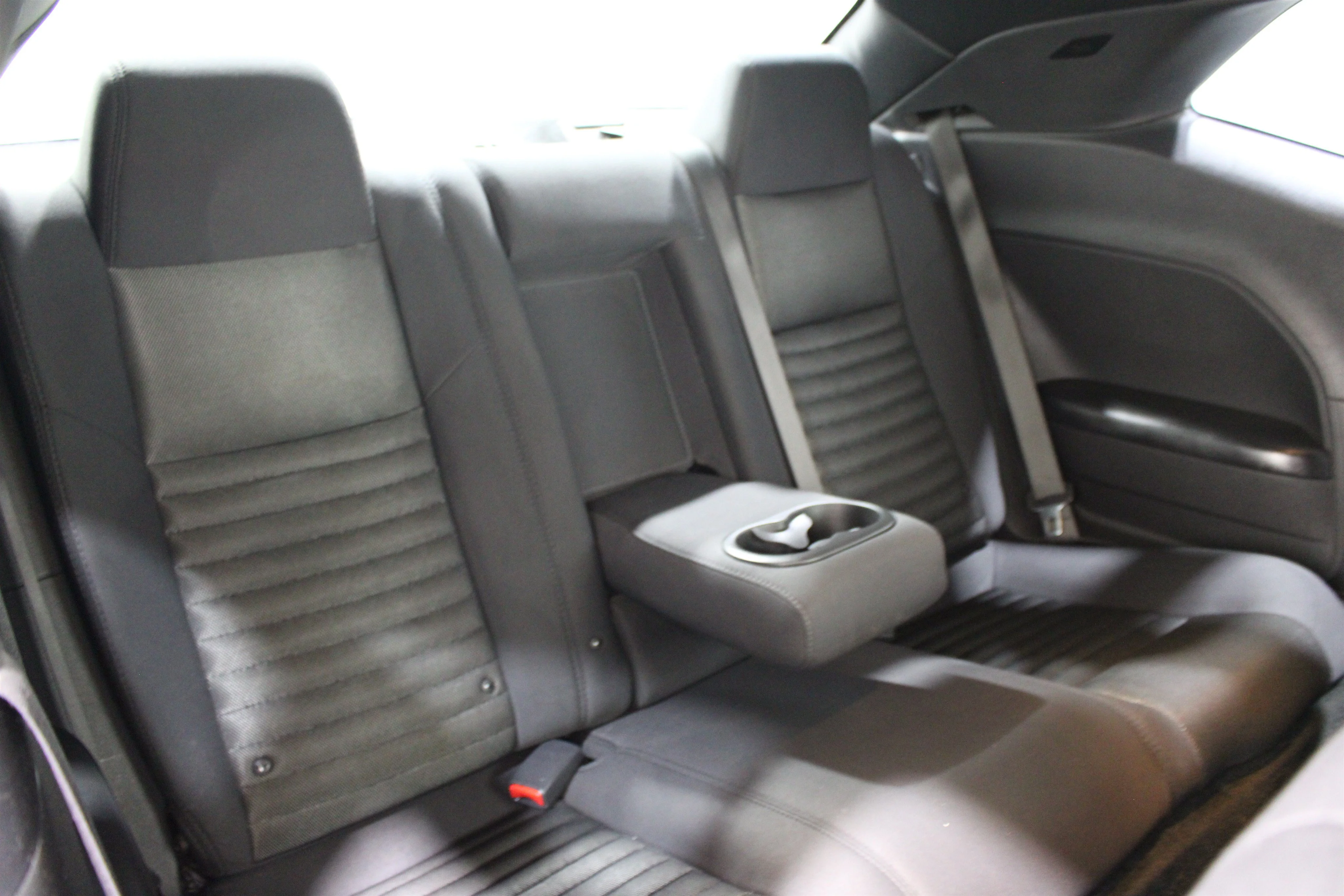 2014 Dodge Challenger SXT - Photo 18