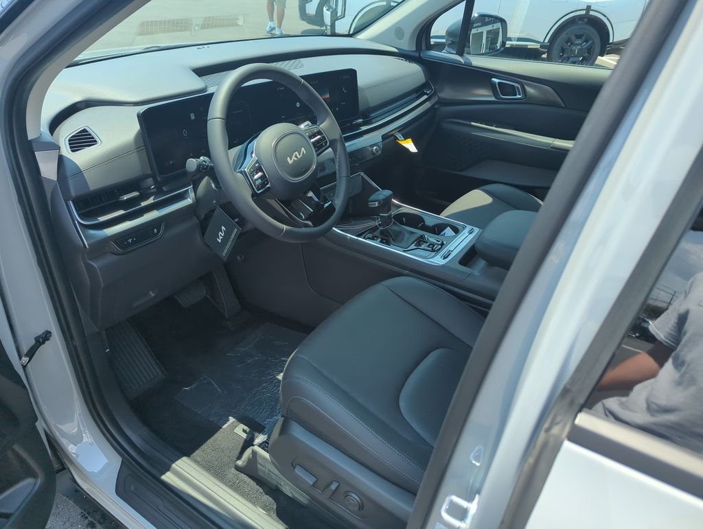 New 2026 Ceramic Silver Kia SX image 11