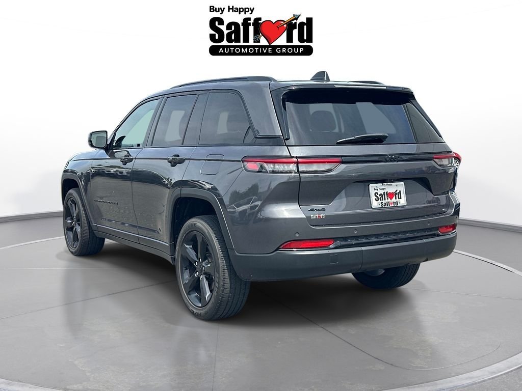Used 2023 Gray Jeep Altitude X image 5