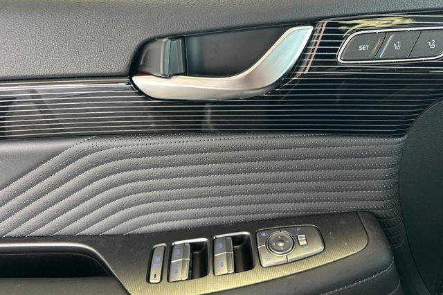 2025 Hyundai Palisade Calligraphy Night Edition - Photo 8