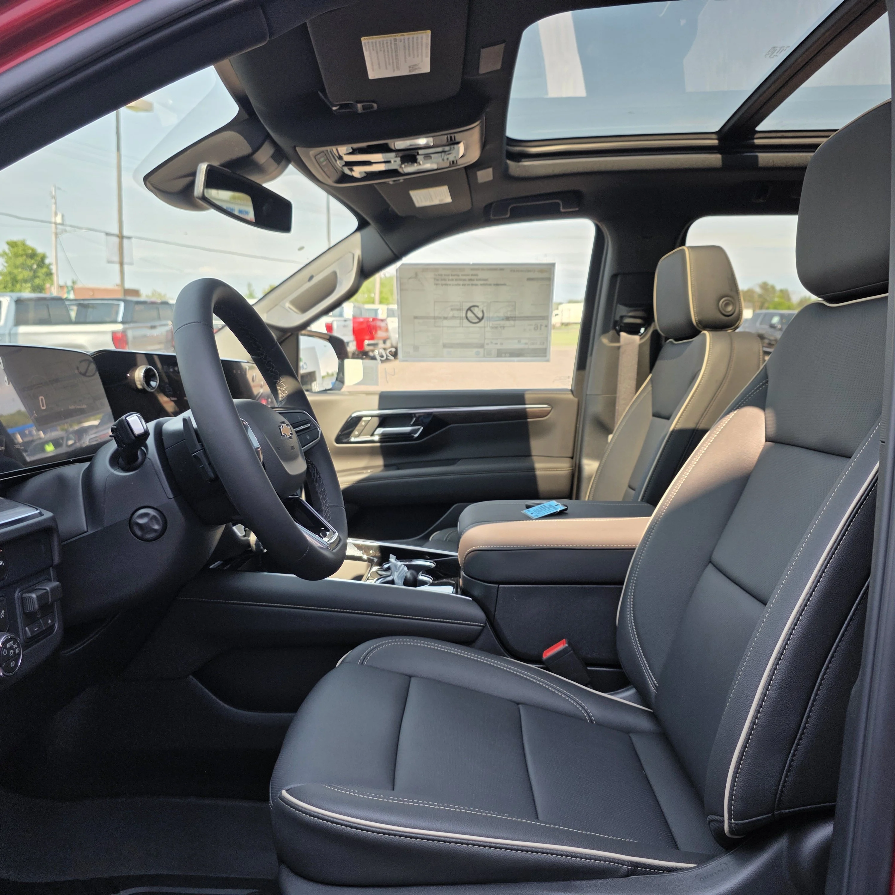 2026 Chevrolet Suburban Premier - Photo 8
